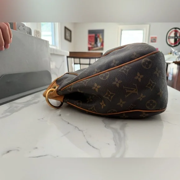 Louis Vuitton Galleria PM Monogram bag - Picture 4 of 10